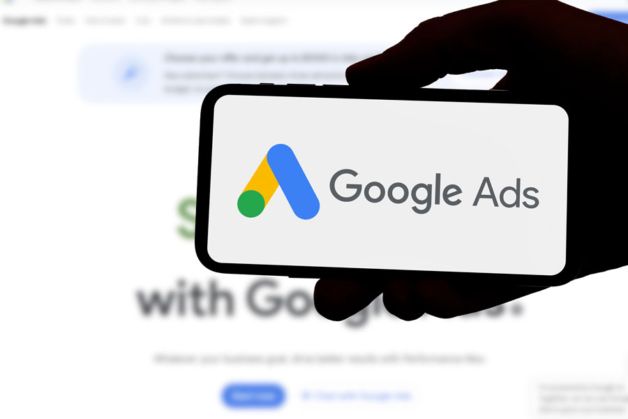 Are AI-Controlled Google Ads Campaigns  Outperforming Expert-Managed Accounts?