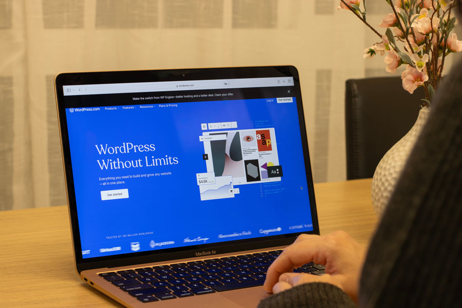 WordPress is the most widely used content management system in the world. Over 43% of all websites on the internet use WordPress. Among websites that use a CMS, about 60–65% use WordPress. That means hundreds of millions of websites run on the platform. Total websites on the internet: ~1.1–1.2 billion, Active websites: ~200–300 million, WordPress sites: 80–90+ million active websites